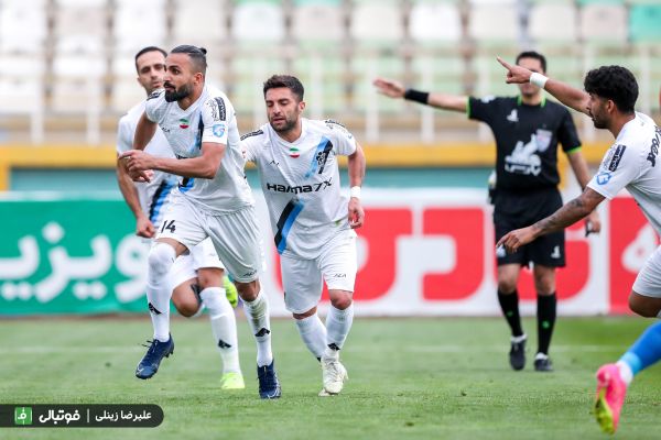  نریمان جهان  مقابل نساجی مستحق برد بودیم