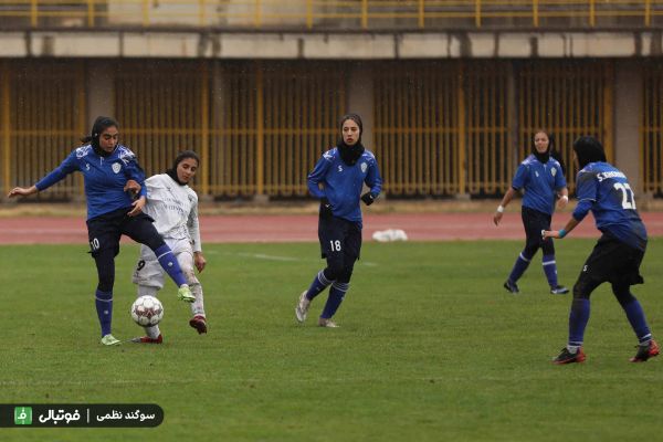 گزارش تصویری اختصاصی/ دیدار تیمهای فوتبال بانوان نماینده البرز و کانی کردستان