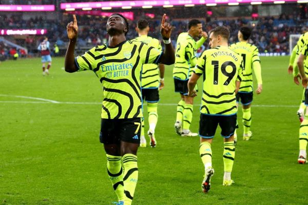  برد پنج گله آرسنال مقابل تیم ته جدولی و ادامه تلاش برای صدرنشینی