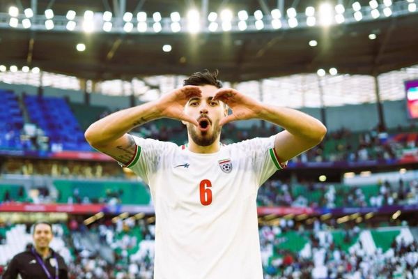  عزت اللهی به شباب الاهلی امارات پیوست