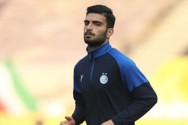  امید حامدی‌فر در استقلال ماندگار شد