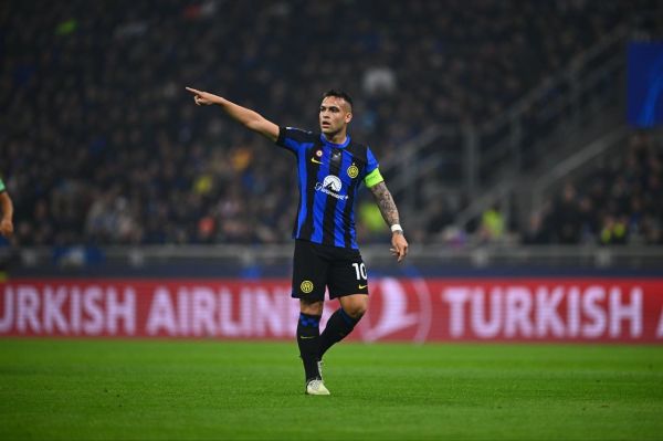  برد خانگی اینتر و تساوی خارج از خانه دورتموند در لیگ قهرمانان اروپا