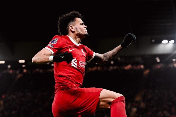  برد چهار گله لیورپول و حفظ صدرنشینی