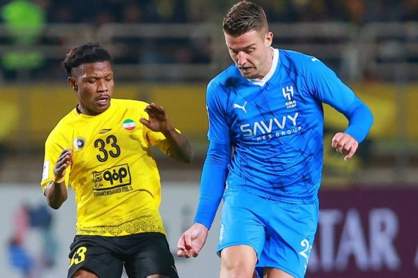 از نیمکتنشینی سلمان الفرج تا بازگشت دلگادو به ترکیب الهلال برای دیدار با سپاهان