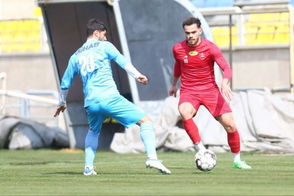  گزارش تصویری  دیدار دوستانه پرسپولیس با عقاب تهران