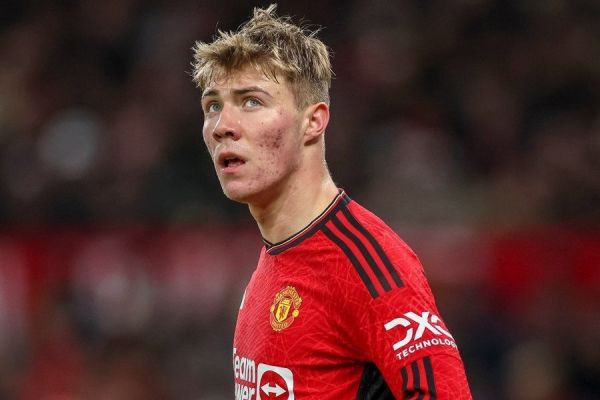  لیورپول با ۶ باخت شش گله هم تفاضل گل بهتری از منچستریونایتد خواهد داشت