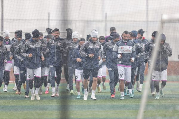  گزارش تصویری  تمرین تیم فوتبال هوادار