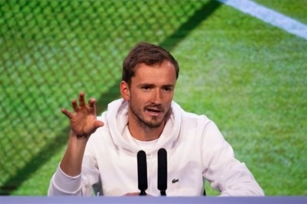 مدودف شکست برابر سینر را فراموش کردم