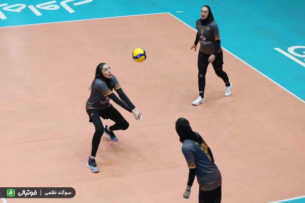  گزارش تصویری اختصاصی  دیدار تیم‌های سایپا و مهرسان، 8 اسفند 1402  فینال لیگ برتر والیبال بانوان