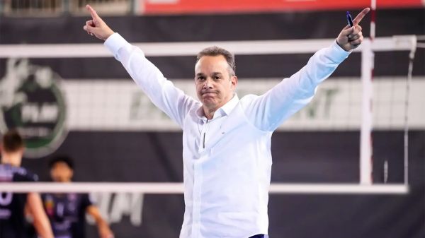 منهای فوتبالی مائوریسیو موتا پائز سرمربی تیم ملی والیبال مردان ایران شد