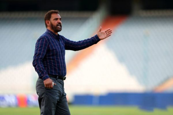 وقتی فیروز کریمی جاسوس تیم رقیب را زندانی کرد