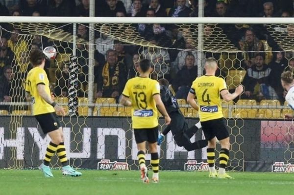 پیروزی آاِک آتن با پاس گل حاجصفی