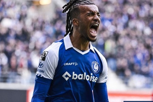 چلسی به دنبال جذب مدافع چپ باشگاه خنت بلژیک