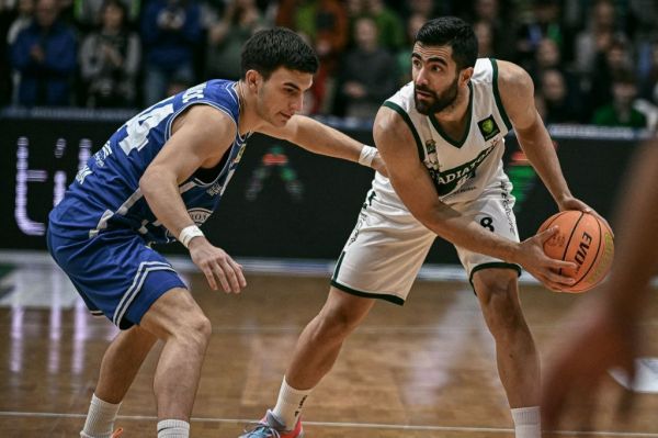 یخچالی همچنان در لیگ بسکتبال آلمان میدرخشد