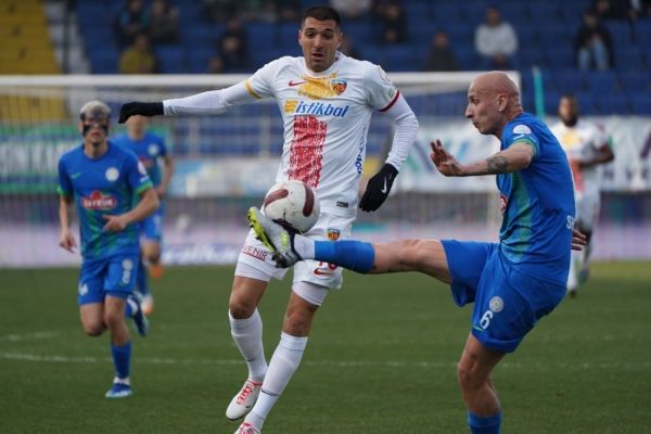 سوپر لیگ ترکیه کایسریاسپور در حضور کریمی مقابل ریزهاسپور شکست خورد