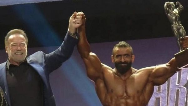 هادی چوپان قهرمان آرنولد کلاسیک شد