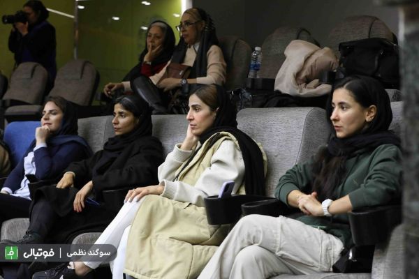  حضور کاپیتان های فوتسال و فوتبال زنان در فینال لیگ زنان بسکتبال