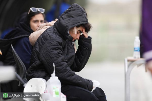  عکس نوشت  وقتی به جای توپ، سر را هدف میگیری