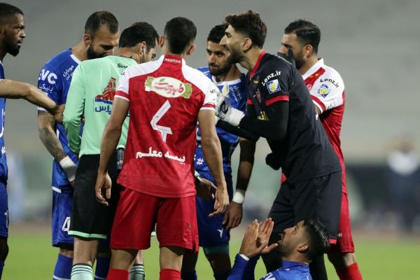 وزیر کار آماده واگذاری سهام پرسپولیس به وزارت رفاه هستیم