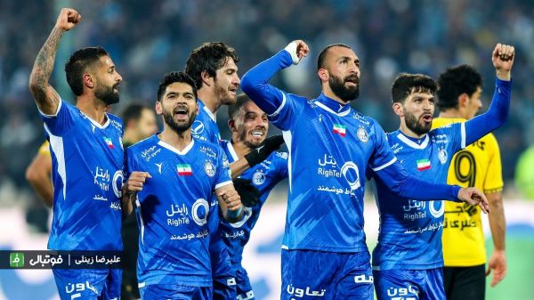  بررسی ماجرای موبایل موسوی و استقلال؛ اسپانسر به تعهداتش عمل کرده است