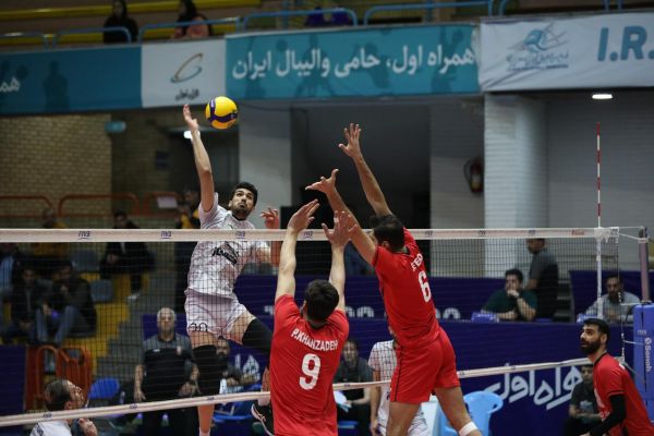  فولادی‌های صدرنشین با 21 برد به کار خود در مرحله مقدماتی پایان دادند  شکست فنی سایپا در هفته پایانی