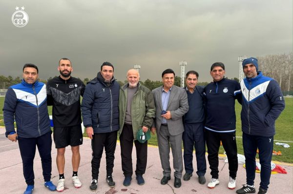 سرمربی سابق استقلال مهمان تمرین شاگردان نکونام