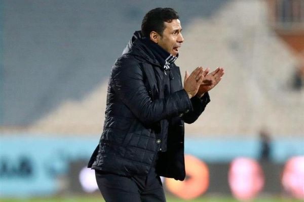 تارتار سعی می کنیم که تیم پیکان را کنترل کنیم