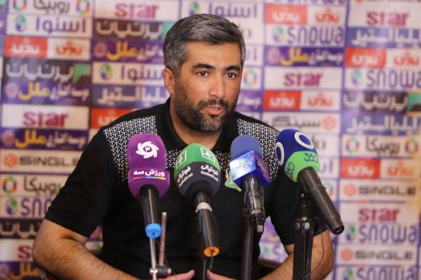 مربی آلومینیوم از نظر جسمی و ذهنی آماده بازی با مس رفسنجان هستیم