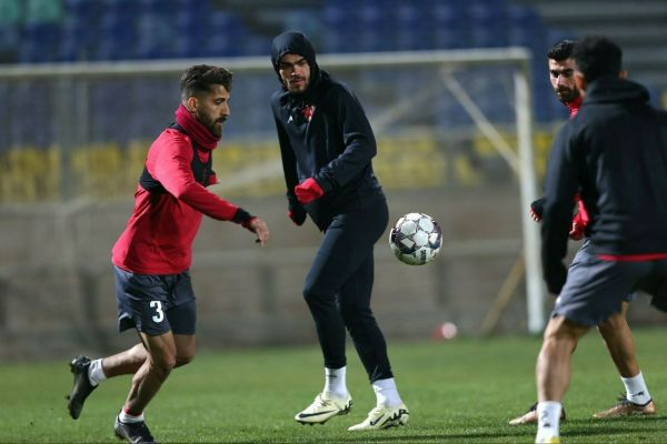 زیر ذرهبین پرسپولیسیها؛ اورونوف تاریخسازی میکند