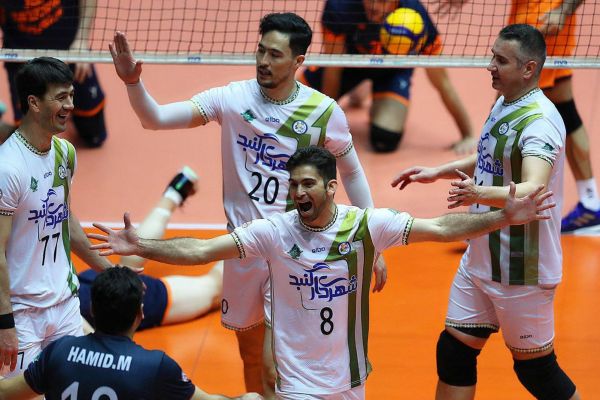  پلی اوت لیگ برتر والیبال  گنبدی‌ها تسلیم نشدند  جدال برای بقا در بازی سوم