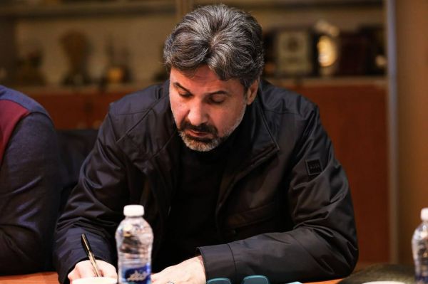 افشاردوست من طرفدار این هستم که فردی از خانواده والیبال مدیریت را بر عهده بگیرد