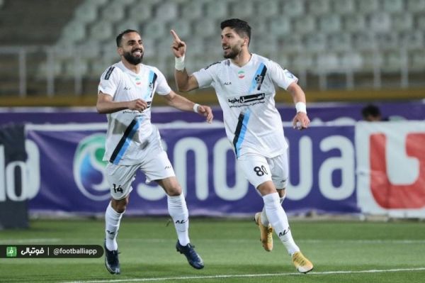  امید اول گلزنی عنایتی به پرسپولیس تحت فشار   عکس