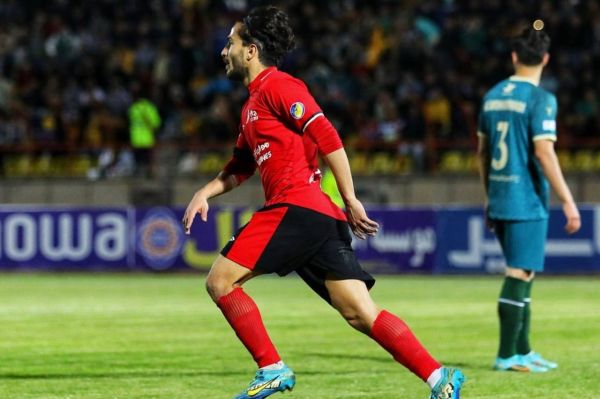  گوستاوو نبود، یک هافبک دیگر برای تراکتور گل زد