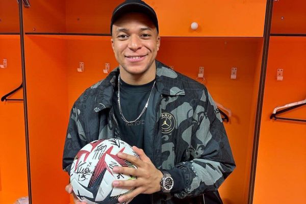  پیام و تصویر جالب امباپه پس از هت تریک جدیدش