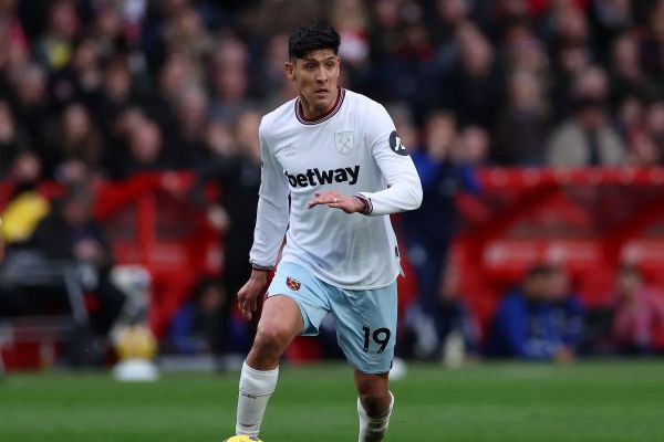  چرا انتقال هافبک مکزیکی به چلسی در آخرین لحظات منتفی شد