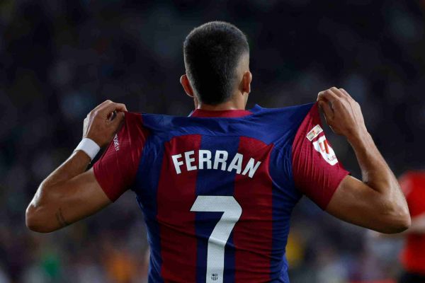  آبی‌های لندن به دنبال جذب وینگر 24 ساله بارسلونا