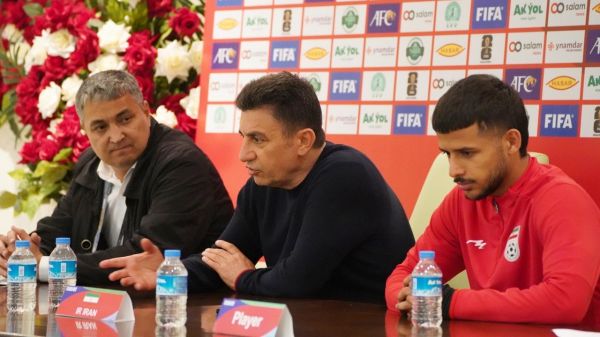  قلعه‌نویی  چمن مصنوعی نقطه تاریک این بازی بود  ترکمنستان به خوبی توپ را در زمین چرخاند