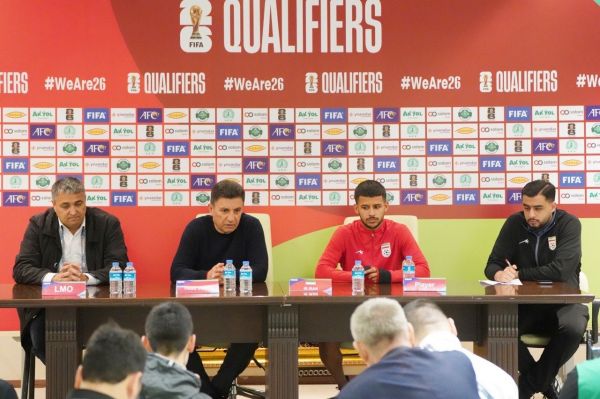  قایدی  گلم را به طارمی تقدیم می‌کنم