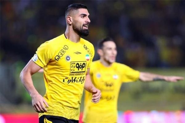 رضا اسدی؛ خاصترین بازیکن جدال تراکتور و سپاهان