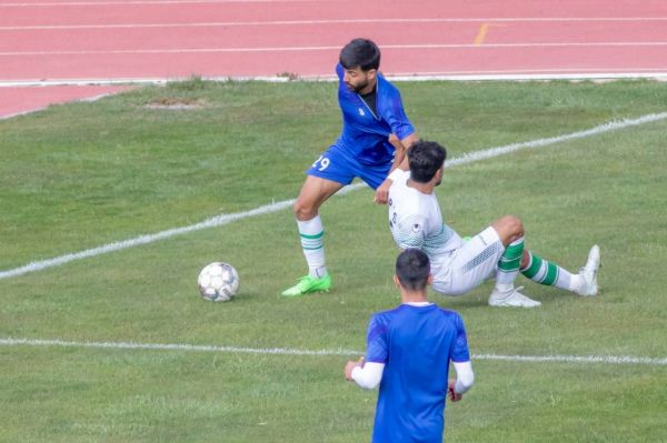  گزارش تصویری  دیدار تدارکاتی تیمهای آلومینیوم اراک و پاس همدان