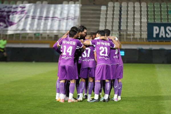  هوادار به برنامه ریزی سازمان لیگ اعتراض کرد