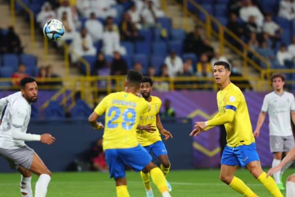  رونالدو با هت تریک پاسخ دبل میتروویچ را داد  صدر جدول لیگ عربستان تکان نخورد