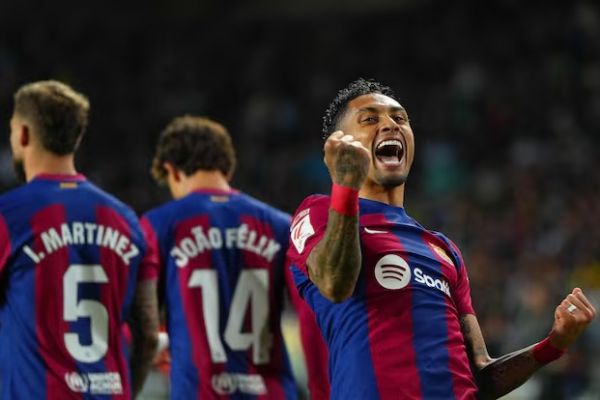  بازیکن برزیلی، بارسلونا را به پنج امتیازی رئال مادرید رساند