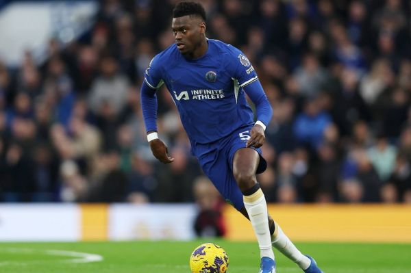 بادیاشیل از چلسی جدا نخواهد شد