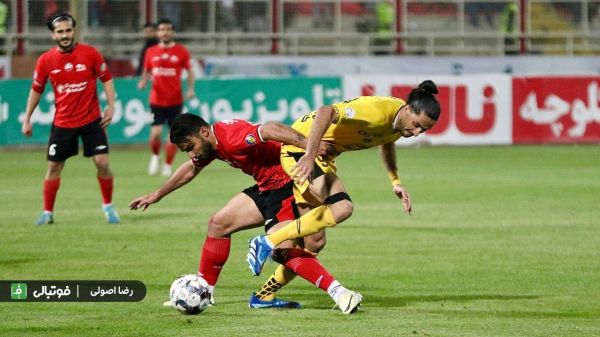  تراکتور صفر - سپاهان صفر  بدون گل به نفع سرخابی‌ها  شطرنج خمز و مورایس بدون برنده شد