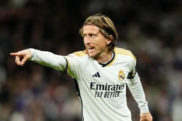  اسطوره کروات رئال مادرید قراردادش را تمدید می‌کند