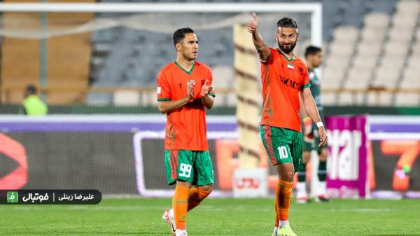 سومین گل فصلِ شهباززاده؛ استقلال از خودی خورد