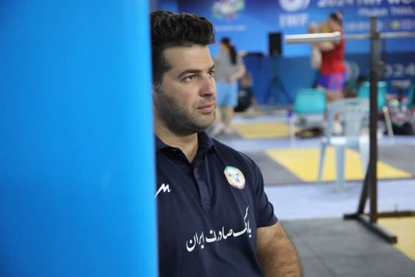  نصیرشلال  دهدار توانایی مهار وزنه 220 کیلو را هم داشت، اما نتوانست فشارهای روحی را مدیریت کند