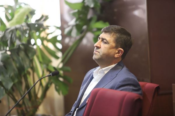 رضاییان هیچ ریخت و پاشی در فولاد صورت نگرفته است