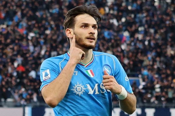 ستاره گرجستانی ناپولی، جدیدترین گزینه جانشینی امباپه در پاری سن ژرمن